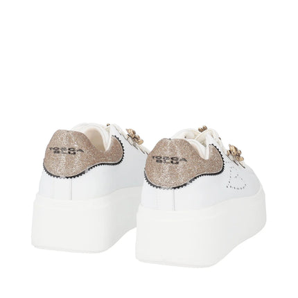 SNEAKERS LILY IN PELLE CON APPLICAZIONI