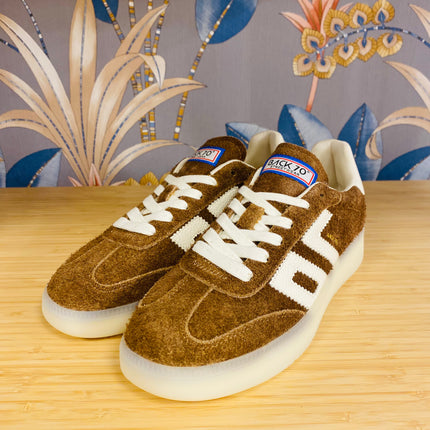 Sneakers back70