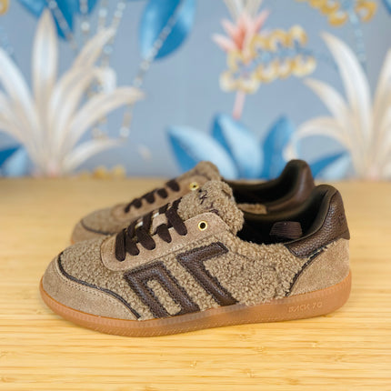 Sneakers back70