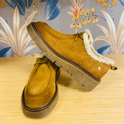 Mocassino con lacci